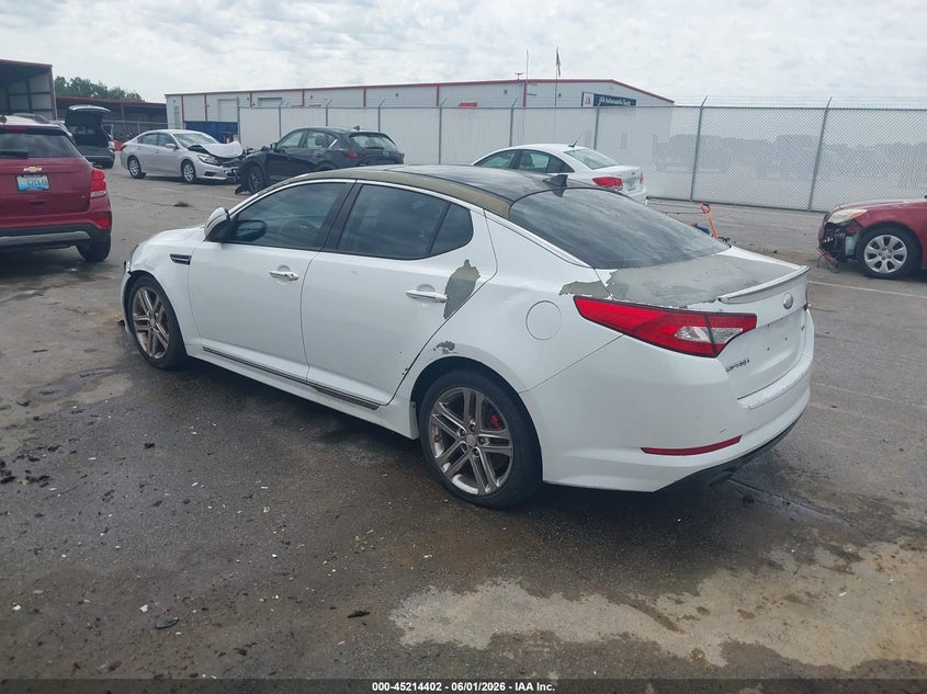 2013 Kia Optima VIN 5XXGR4A62DG233865 IAAI salvage auction — NORMAL WEAR, Clear (Indiana), sold $450 on 2026-07-09 (photo 3)