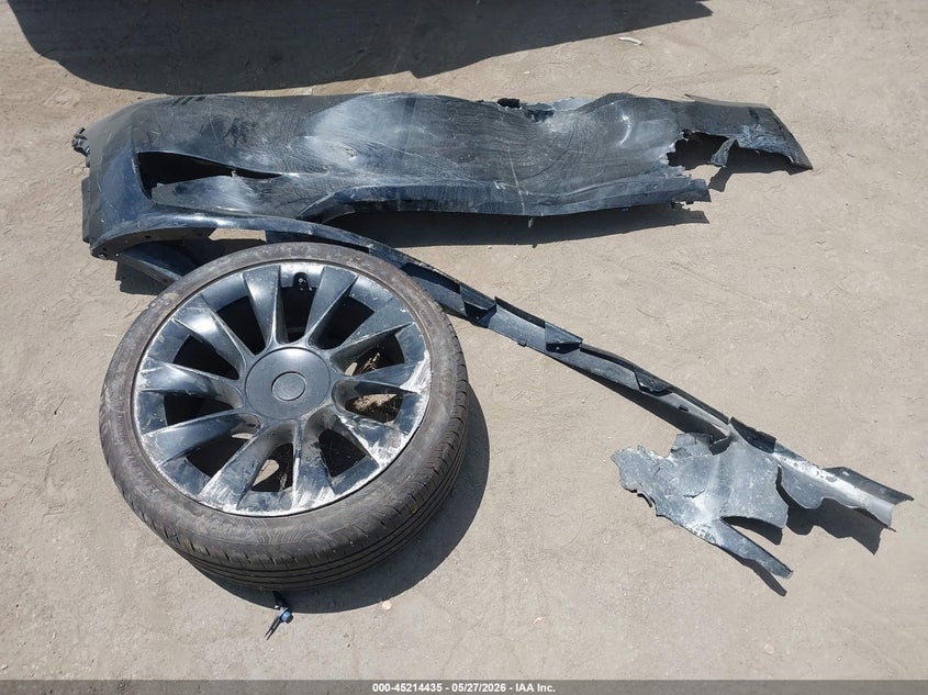 2023 Tesla Model y VIN 7SAYGAEE9PF711459 IAAI salvage auction — FRONT END, Salvage (California), sold $125 on 2026-09-27 (photo 9)