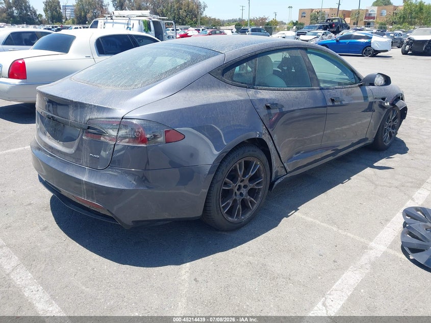 2021 Tesla Model s VIN 5YJSA1E66MF445701 IAAI salvage auction — SIDE, Clear (California), sold $31,250 on 2026-07-16 (photo 4)