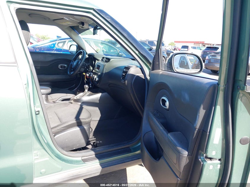 2014 Kia Soul VIN KNDJP3A59E7058683 IAAI salvage auction — THEFT, Salvage Title, sold $1,400 on 2026-07-07 (photo 5)
