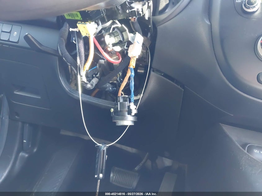 2014 Kia Soul VIN KNDJP3A59E7058683 IAAI salvage auction — THEFT, Salvage Title, sold $1,400 on 2026-07-07 (photo 6)