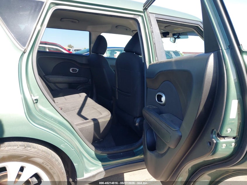 2014 Kia Soul VIN KNDJP3A59E7058683 IAAI salvage auction — THEFT, Salvage Title, sold $1,400 on 2026-07-07 (photo 8)
