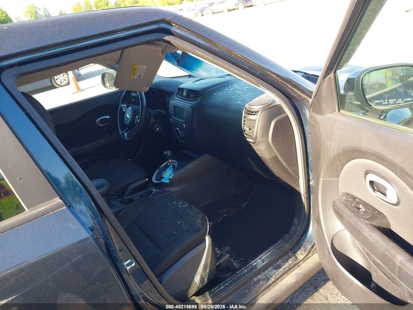 2017 Kia Soul VIN KNDJP3A54H7476637 IAAI salvage auction — FRONT & REAR, Salvage Title, sold $525 on 2026-07-27 (photo 5)