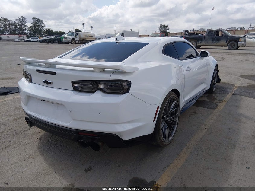 2022 Chevrolet Camaro VIN 1G1FJ1R60N0109823 IAAI salvage auction — LEFT FRONT, Salvage Title, sold $20,600 on 2026-07-30 (photo 4)