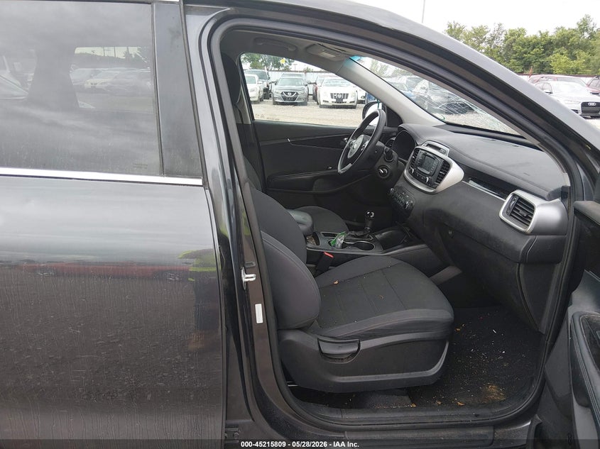 2017 Kia Sorento VIN 5XYPG4A30HG215166 IAAI salvage auction — HAIL, Clear (Missouri), sold $1,700 on 2026-07-20 (photo 5)