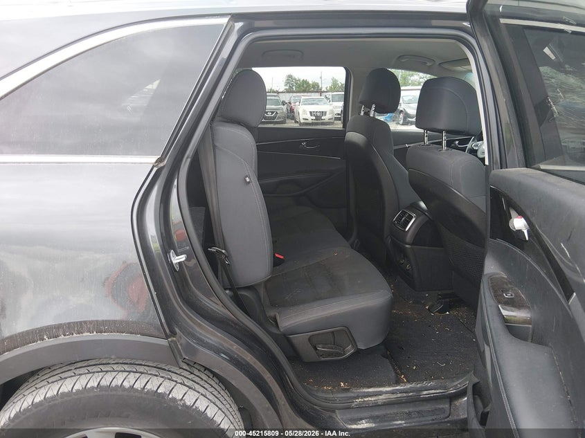 2017 Kia Sorento VIN 5XYPG4A30HG215166 IAAI salvage auction — HAIL, Clear (Missouri), sold $1,700 on 2026-07-20 (photo 8)