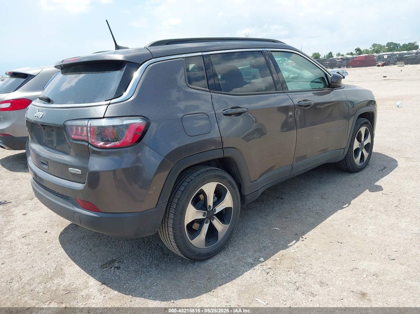 2018 Jeep Compass VIN 3C4NJCBBXJT181602 IAAI salvage auction — HAIL, Salvage Title, sold $3,625 on 2026-07-28 (photo 4)