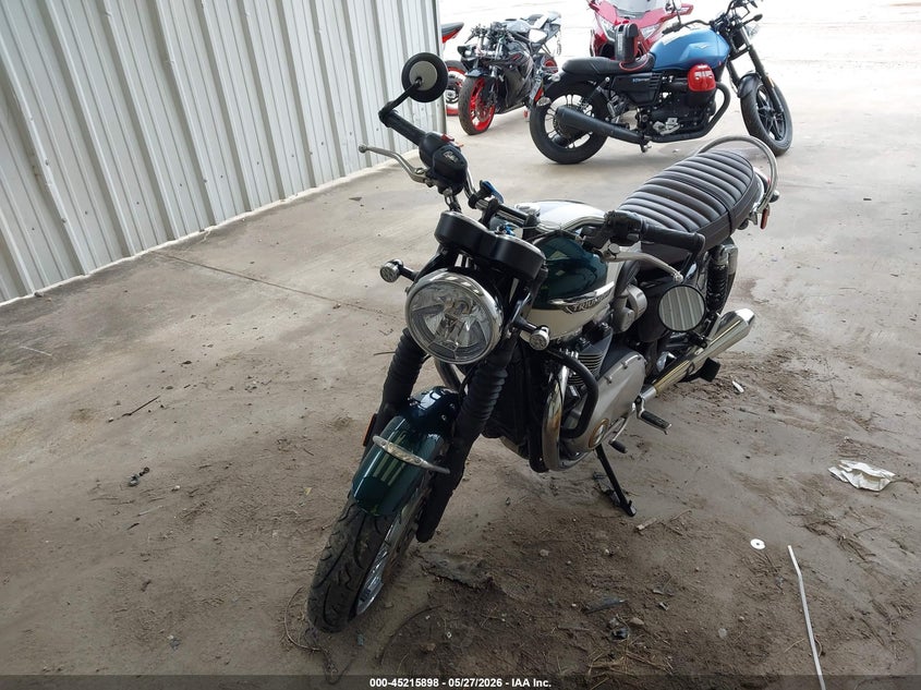 2018 Triumph motorcycle Bonneville VIN SMTD40HL2JT843770 IAAI salvage auction — FRONT END, Salvage (Texas), sold $2,750 on 2026-07-08 (photo 2)
