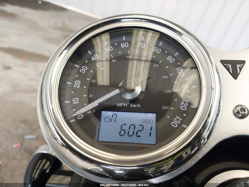 2018 Triumph motorcycle Bonneville VIN SMTD40HL2JT843770 IAAI salvage auction — FRONT END, Salvage (Texas), sold $2,750 on 2026-07-08 (photo 7)