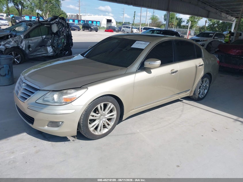 2009 Hyundai Genesis VIN KMHGC46F99U047313 IAAI salvage auction — RIGHT SIDE, Clear (Florida), sold $325 on 2026-07-08 (photo 2)