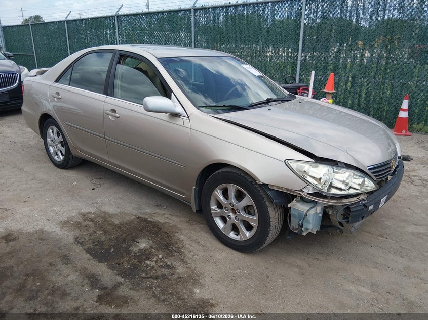 2005 Toyota Camry VIN JTDBF32K150165215 IAAI salvage auction — FRONT END, Salvage (Kansas), sold $425 on 2026-07-24 (photo 1)