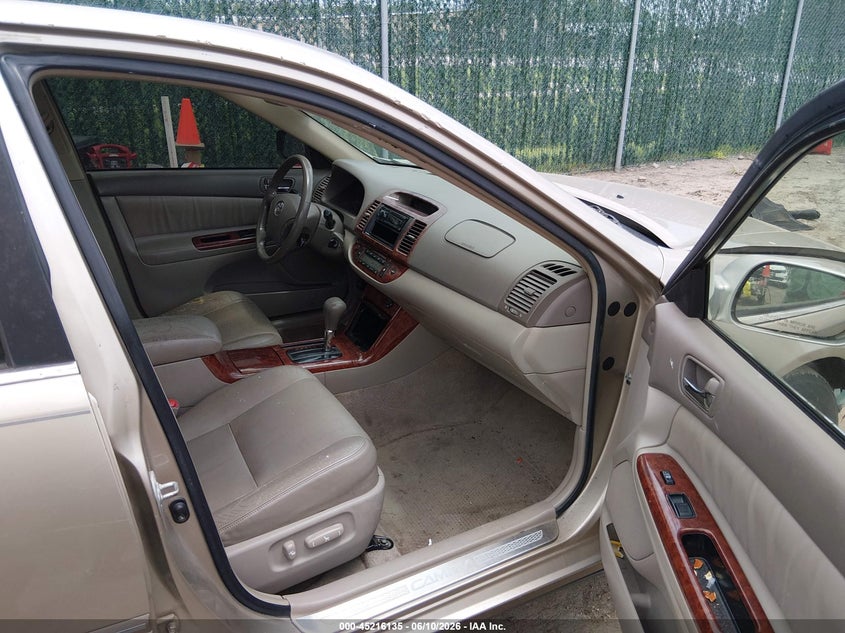 2005 Toyota Camry VIN JTDBF32K150165215 IAAI salvage auction — FRONT END, Salvage (Kansas), sold $425 on 2026-07-24 (photo 5)