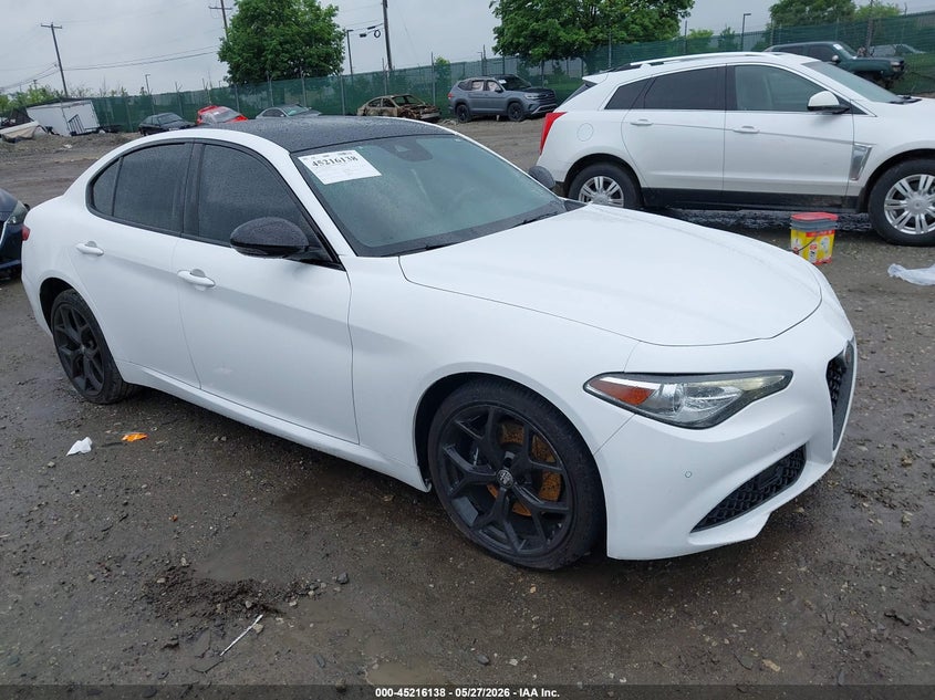 2021 Alfa romeo Giulia VIN ZARFANBN1M7643652 IAAI salvage auction — LEFT FRONT, Salvage Title, sold $10,000 on 2026-07-24 (photo 1)