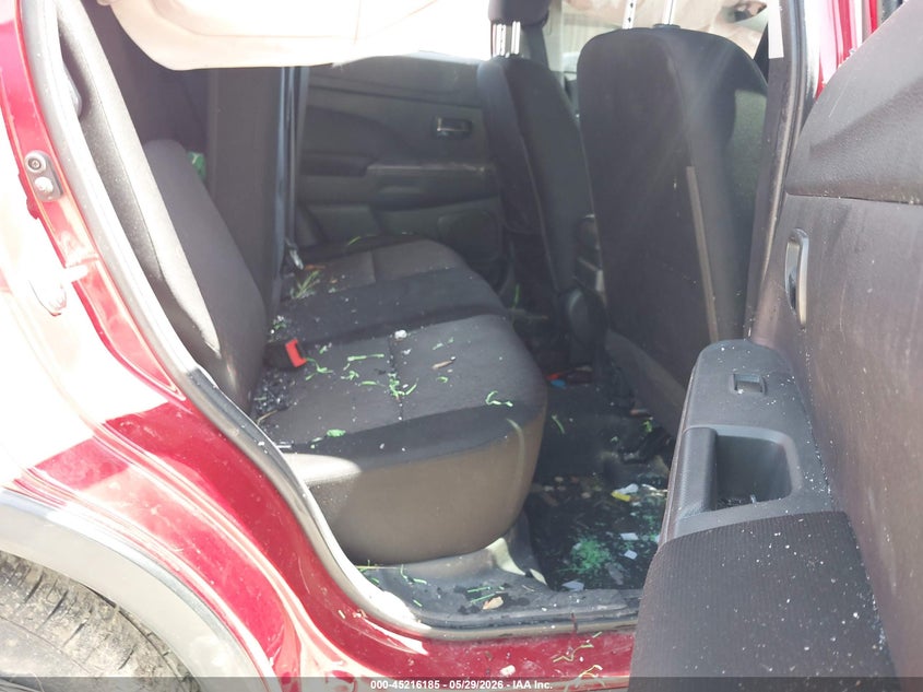 2019 Mitsubishi Outlander VIN JA4AR3AU6KU014925 IAAI salvage auction — ROLLOVER, Salvage Title, sold $900 on 2026-07-15 (photo 8)