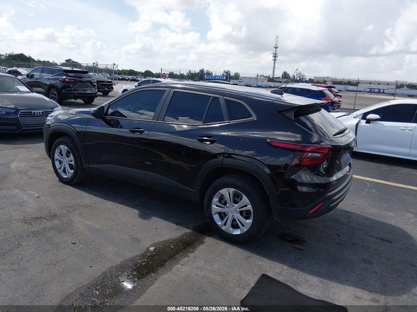 2024 Chevrolet Trax VIN KL77LFE27RC213295 IAAI salvage auction — RIGHT SIDE, Salvage Title, sold $5,650 on 2026-07-09 (photo 3)