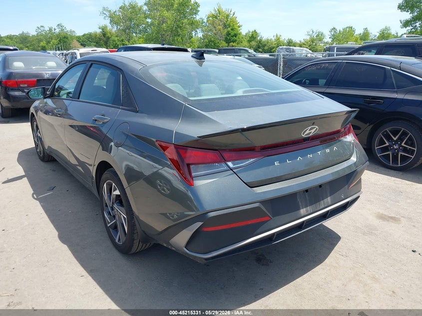 2025 Hyundai Elantra VIN KMHLM4DG0SU045432 IAAI salvage auction — HAIL, Salvage Title, sold $10,100 on 2026-07-07 (photo 3)