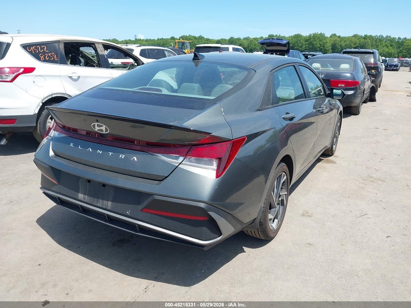 2025 Hyundai Elantra VIN KMHLM4DG0SU045432 IAAI salvage auction — HAIL, Salvage Title, sold $10,100 on 2026-07-07 (photo 4)