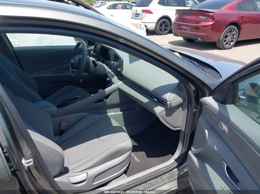 2025 Hyundai Elantra VIN KMHLM4DG0SU045432 IAAI salvage auction — HAIL, Salvage Title, sold $10,100 on 2026-07-07 (photo 5)