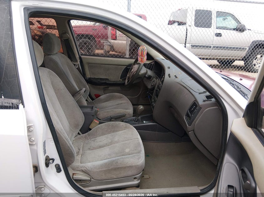 2004 Hyundai Elantra VIN KMHDN46D24U917617 IAAI salvage auction — FRONT & REAR, Original (Texas), sold $300 on 2026-07-15 (photo 5)