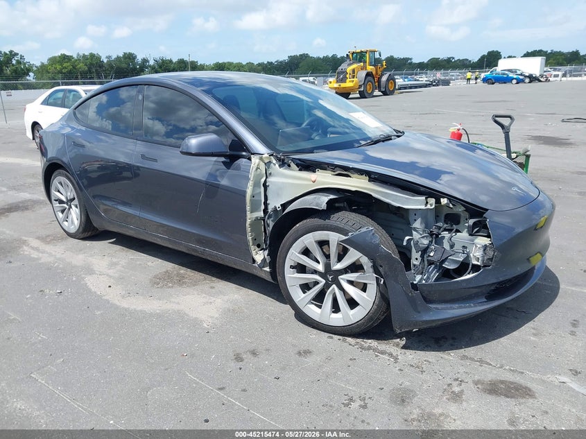 2022 Tesla Model 3 VIN 5YJ3E1EA5NF303645 IAAI salvage auction — RIGHT FRONT, Salvage Title, sold $7,800 on 2026-07-20 (photo 1)