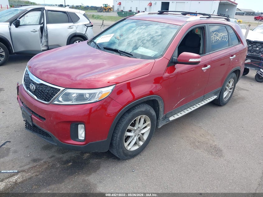 2014 Kia Sorento VIN 5XYKT3A68EG495425 IAAI salvage auction — FRONT END, Prior Salvage (Minnesota), sold $300 on 2026-07-29 (photo 2)