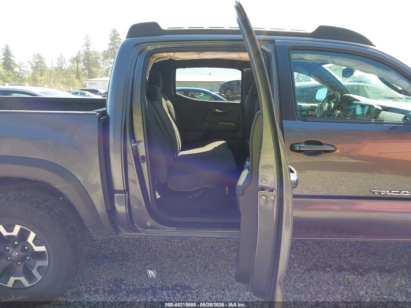 2018 Toyota Tacoma VIN 5TFCZ5AN8JX161246 IAAI salvage auction — FRONT END, Salvage Title, sold $6,600 on 2026-07-19 (photo 8)