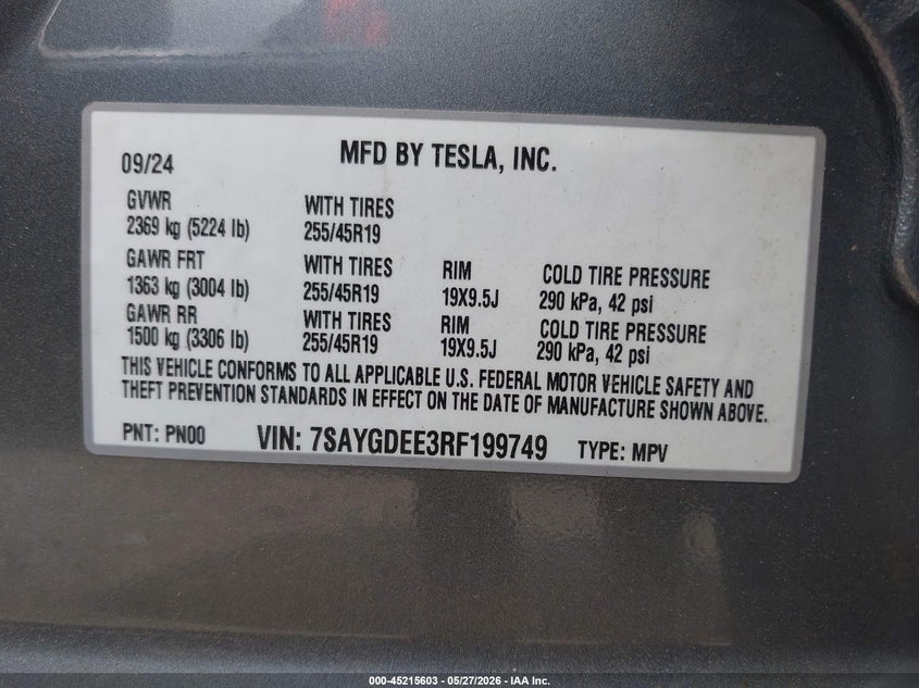 2024 Tesla Model y VIN 7SAYGDEE3RF199749 IAAI salvage auction — RIGHT SIDE, Salvage (Massachusetts), sold $11,250 on 2026-08-27 (photo 9)
