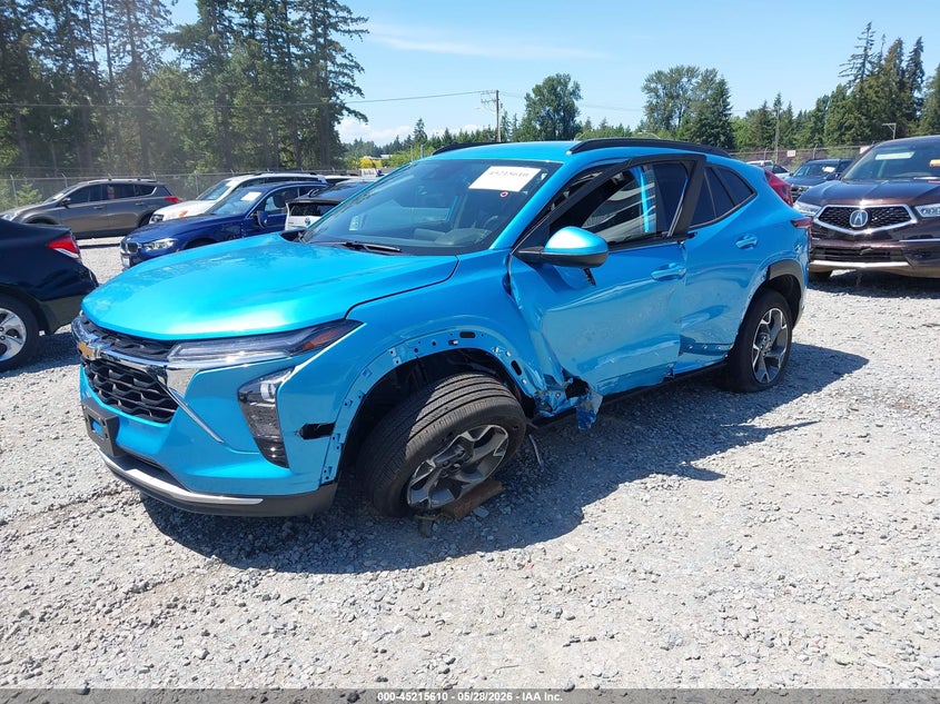 2025 Chevrolet Trax VIN KL77LHEP5SC325669 IAAI salvage auction — LEFT SIDE, Salvage Title, sold $3,500 on 2026-07-15 (photo 2)