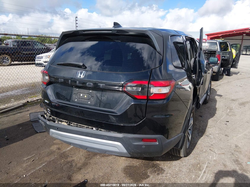 2025 Honda Pilot VIN 5FNYG1H4XSB020269 IAAI salvage auction — RIGHT SIDE, Salvage Title, sold $10,600 on 2026-07-27 (photo 4)
