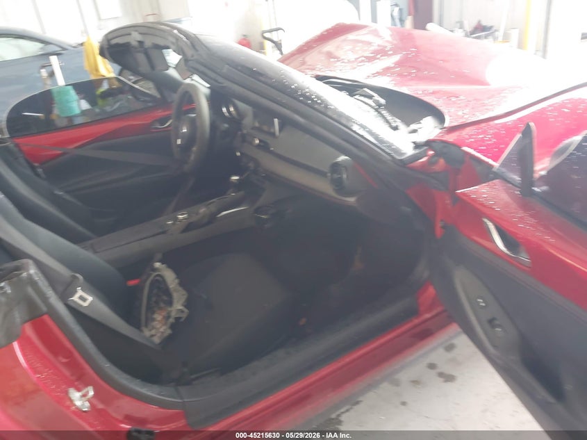 2016 Mazda Mx-5 VIN JM1NDAC70G0114437 IAAI salvage auction — FRONT & REAR, Salvage Title, sold $600 on 2026-07-06 (photo 5)