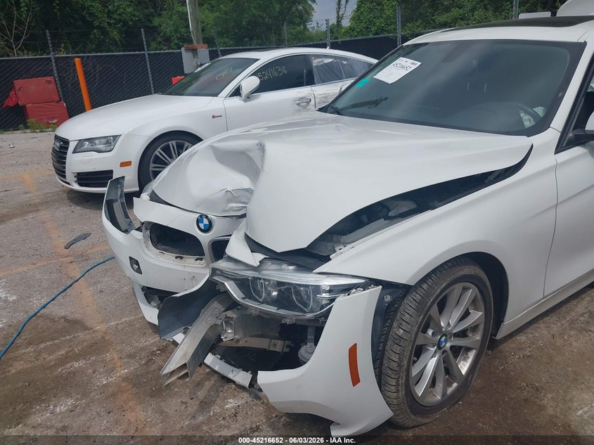 2018 BMW 3er VIN WBA8E5G5XJNV03281 IAAI salvage auction — FRONT END, Salvage (Missouri), sold $1,400 on 2026-07-29 (photo 6)
