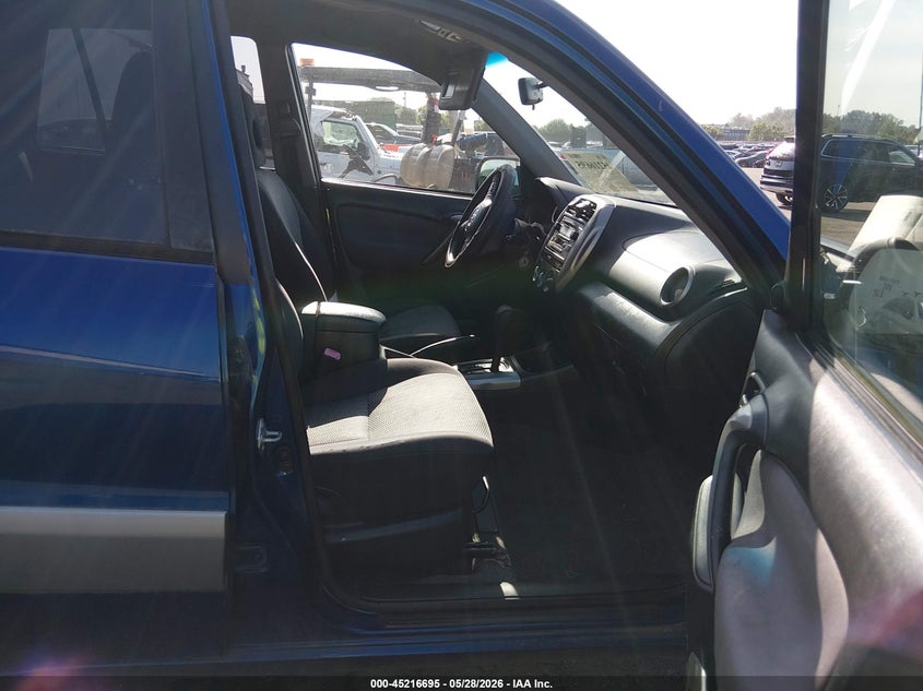 2005 Toyota Rav4 VIN JTEHD20V256024279 IAAI salvage auction — SIDE, Salvage (Oregon), sold $475 on 2026-07-16 (photo 5)