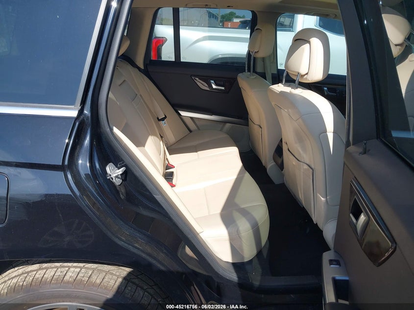 2015 Mercedes-benz Glk-klasse VIN WDCGG5HBXFG432263 IAAI salvage auction — HAIL, Original (Texas), sold $5,800 on 2026-08-11 (photo 8)