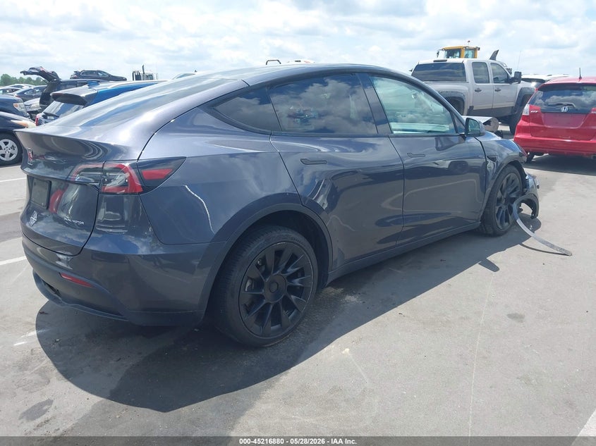2021 Tesla Model y VIN 5YJYGDEE5MF259701 IAAI salvage auction — FRONT END, Salvage Title, sold $5,475 on 2026-07-09 (photo 4)