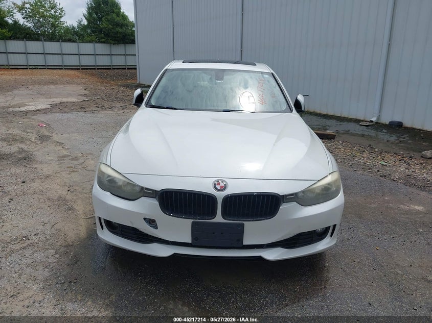 2014 BMW 3er VIN WBA3A5G53ENP31568 IAAI salvage auction — NORMAL WEAR, Repossession Paperwork (Georgia), sold $950 on 2026-08-14 (photo 6)
