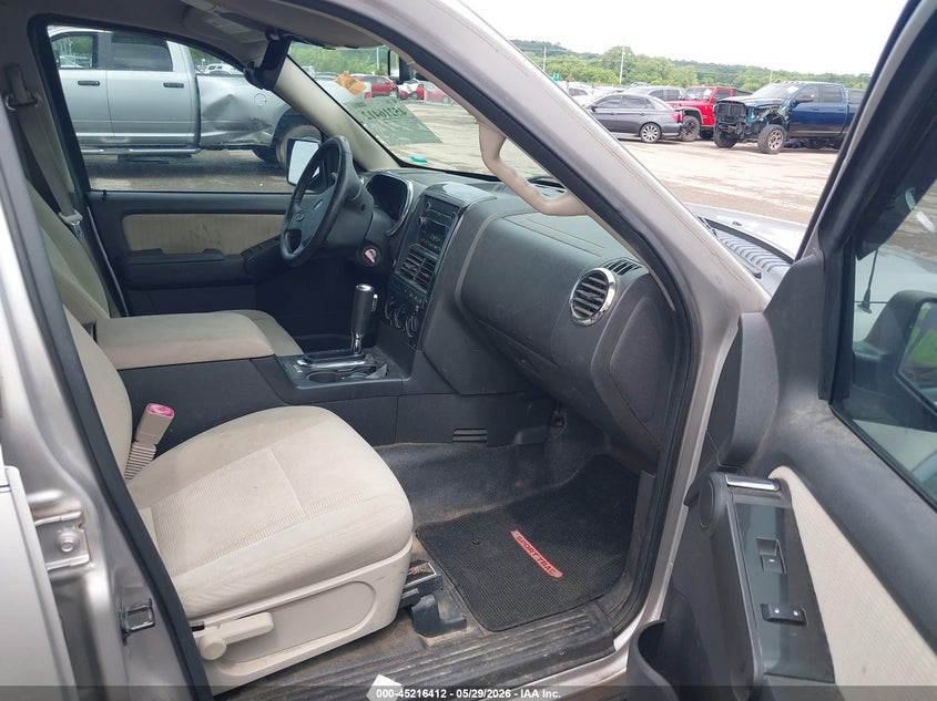 2008 Ford Explorer sport trac VIN 1FMEU51E98UA90332 IAAI salvage auction — RIGHT FRONT, Clear (Oklahoma), sold $1,300 on 2026-07-09 (photo 5)