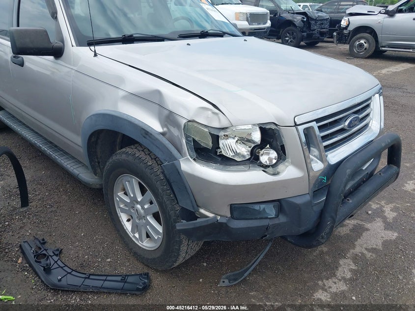 2008 Ford Explorer sport trac VIN 1FMEU51E98UA90332 IAAI salvage auction — RIGHT FRONT, Clear (Oklahoma), sold $1,300 on 2026-07-09 (photo 6)
