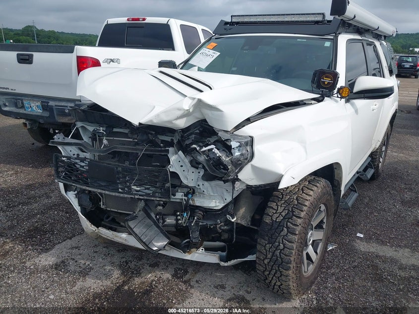 2023 Toyota 4runner VIN JTEPU5JR0P6200960 IAAI salvage auction — FRONT END, Clear (Oklahoma), sold $12,400 on 2026-08-01 (photo 6)