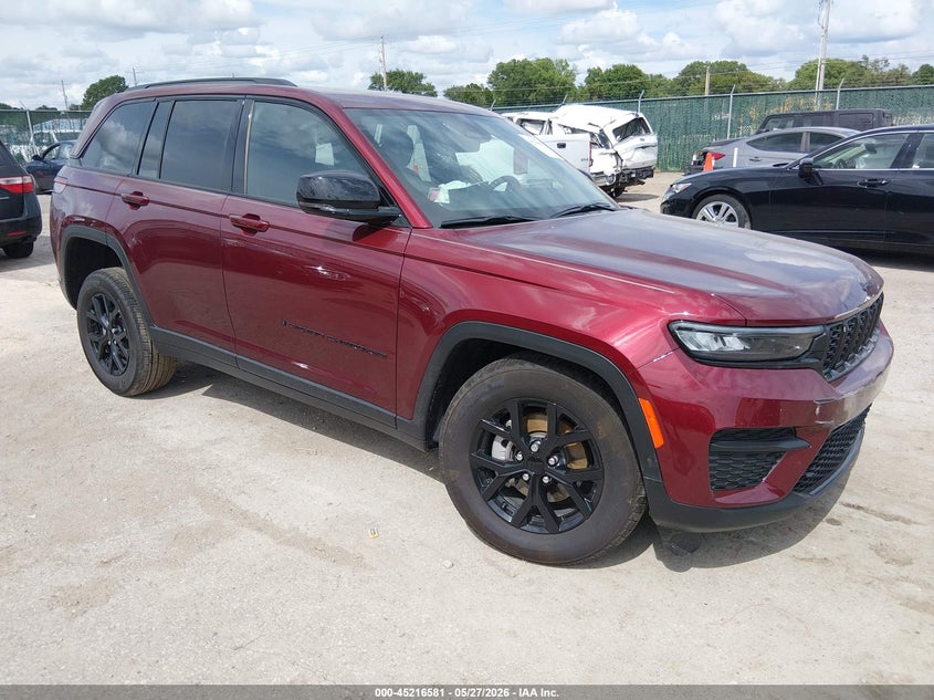 2025 Jeep Grand cherokee VIN 1C4RJHAG5SC342477 IAAI salvage auction — LEFT FRONT, Salvage Title, sold $14,700 on 2026-07-24 (photo 1)