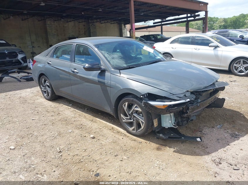 2025 Hyundai Elantra VIN KMHLM4DG0SU021129 IAAI salvage auction — FRONT END, Salvage Title, sold $5,850 on 2026-07-21 (photo 1)