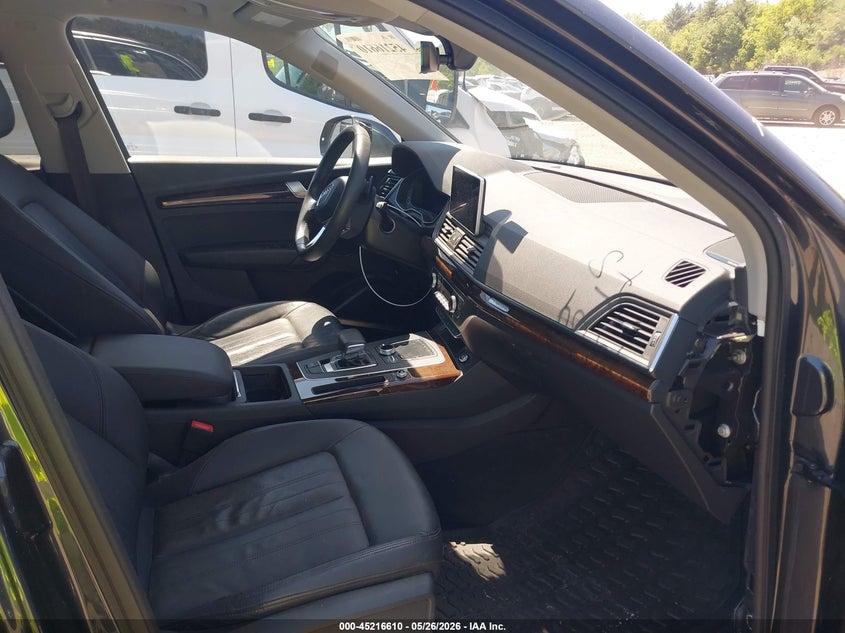 2018 Audi Q5 VIN WA1BNAFY8J2210522 IAAI salvage auction — RIGHT SIDE, Salvage (Massachusetts), sold $6,200 on 2026-07-24 (photo 5)