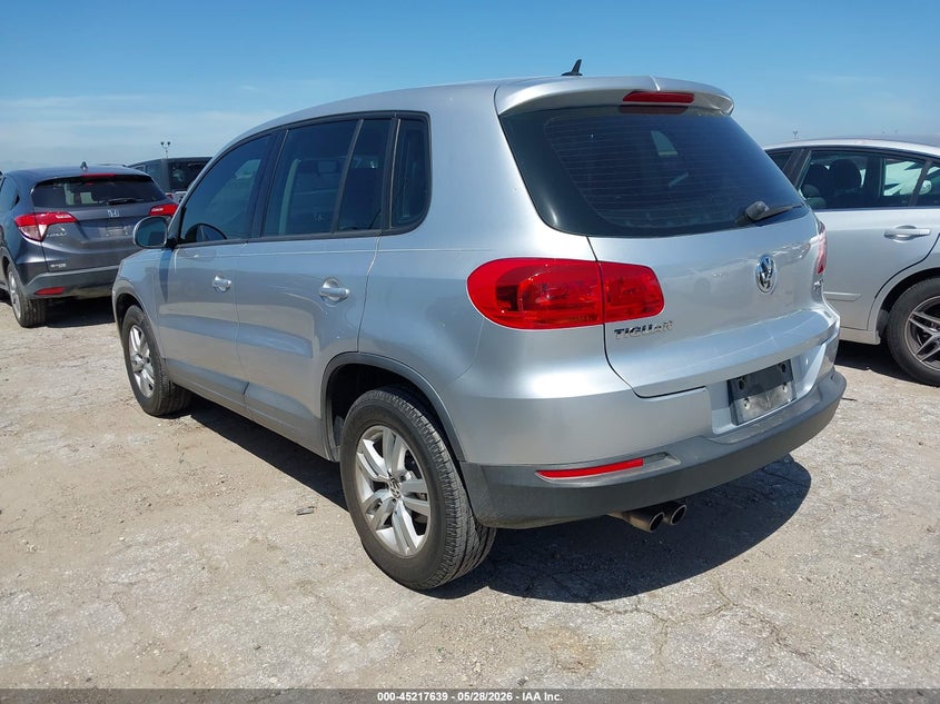 2014 Volkswagen Tiguan VIN WVGAV3AX8EW525388 IAAI salvage auction — HAIL, Salvage Title, sold $3,150 on 2026-08-11 (photo 3)