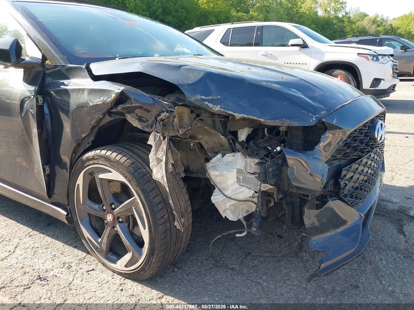 2019 Hyundai Veloster VIN KMHTH6AB5KU005825 IAAI salvage auction — BIO HAZARD, Salvage (Michigan), sold $575 on 2026-07-27 (photo 6)