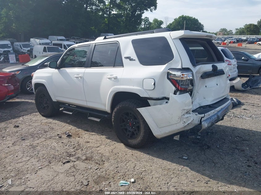 2024 Toyota 4runner VIN JTERU5JRXR6295555 IAAI salvage auction — FRONT & REAR, Salvage Title, sold $25,950 on 2026-07-15 (photo 3)