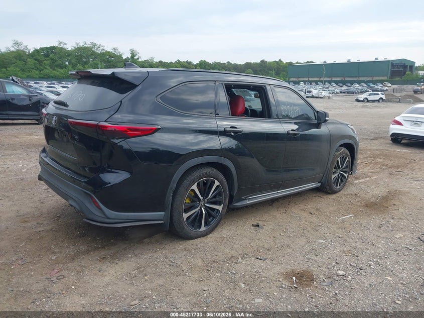 2021 Toyota Highlander VIN 5TDJZRBH4MS111882 IAAI salvage auction — THEFT, Salvage Title, sold $14,200 on 2026-07-25 (photo 4)