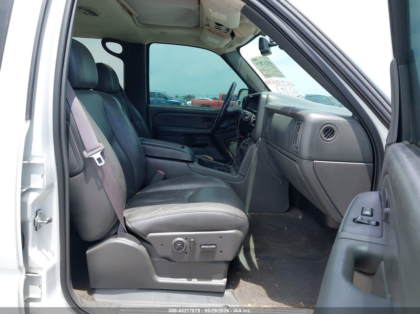 2004 Chevrolet Avalanche VIN 3GNEC12T44G318271 IAAI salvage auction — HAIL, Original (Texas), sold $700 on 2026-07-09 (photo 5)