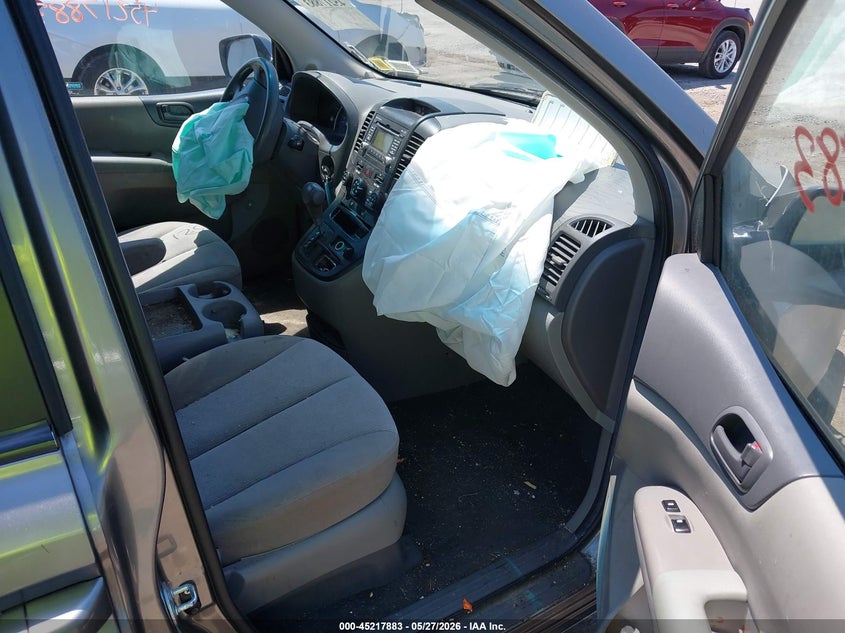 2011 Kia SEDONA VIN KNDMG4C78B6406623 IAAI salvage auction — FRONT END, Mv-907A (New York), sold $450 on 2026-07-07 (photo 5)