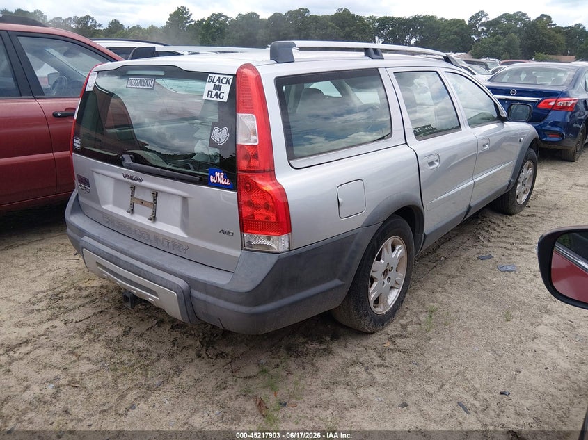 2005 Volvo Xc70 VIN YV1SZ592851205027 IAAI salvage auction — FRONT END, Repossession Paperwork (South Carolina), sold $275 on 2026-07-07 (photo 4)