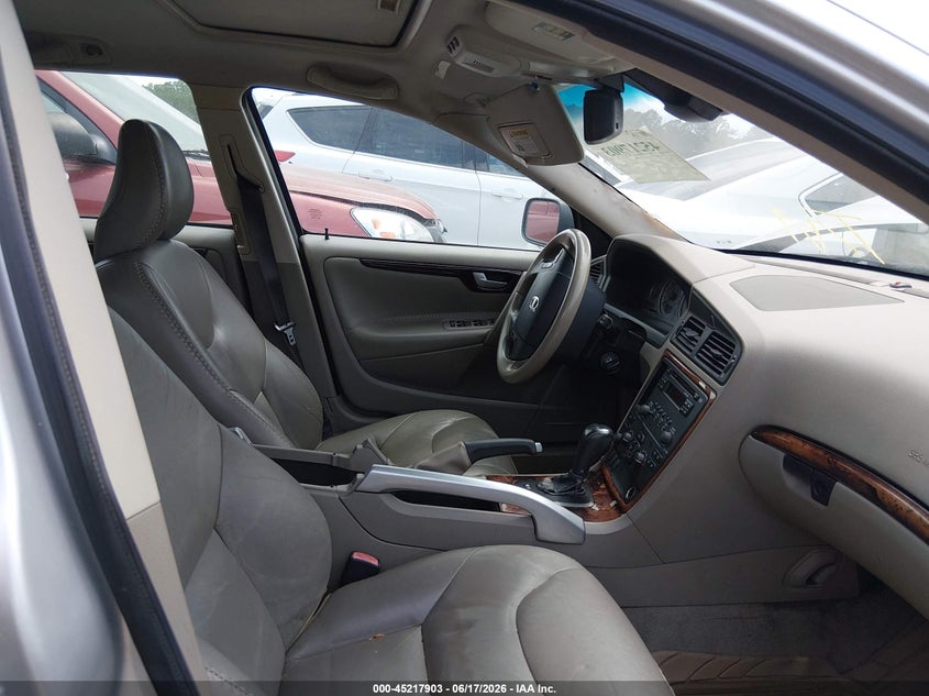 2005 Volvo Xc70 VIN YV1SZ592851205027 IAAI salvage auction — FRONT END, Repossession Paperwork (South Carolina), sold $275 on 2026-07-07 (photo 5)