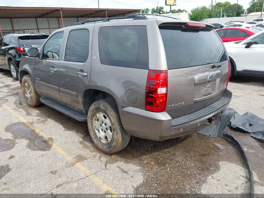 2012 Chevrolet Tahoe VIN 1GNSCBE06CR285721 IAAI salvage auction — RIGHT FRONT, Salvage Title, sold $2,025 on 2026-07-22 (photo 3)